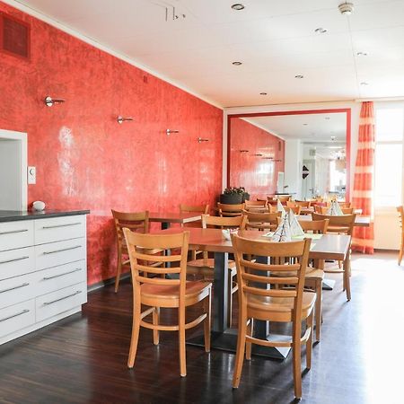 Hotel Loewen Niederuzwil ภายนอก รูปภาพ